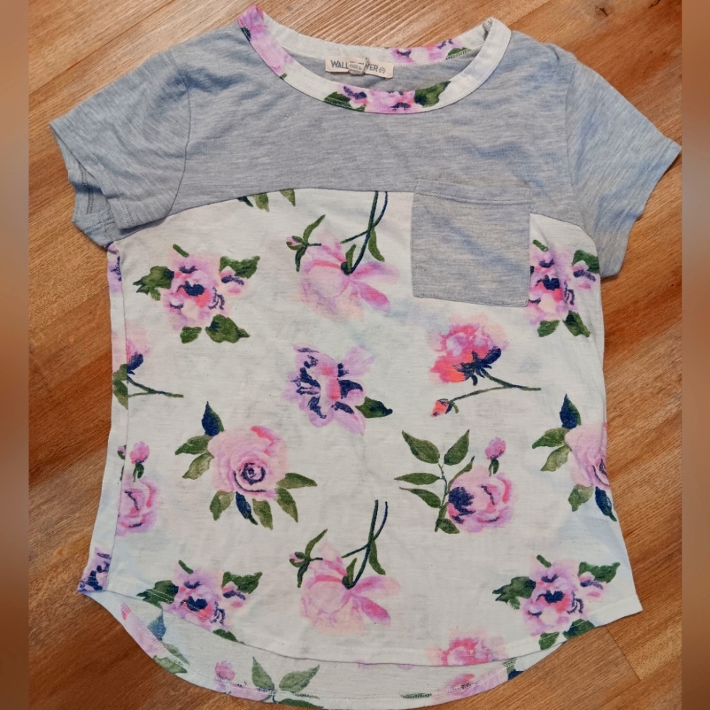 Floral shirt with pocket